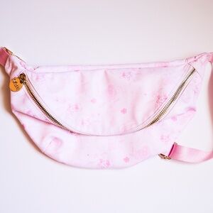 Stoney Clover Lane Pink Climbing Roses Jumbo Fanny Pack